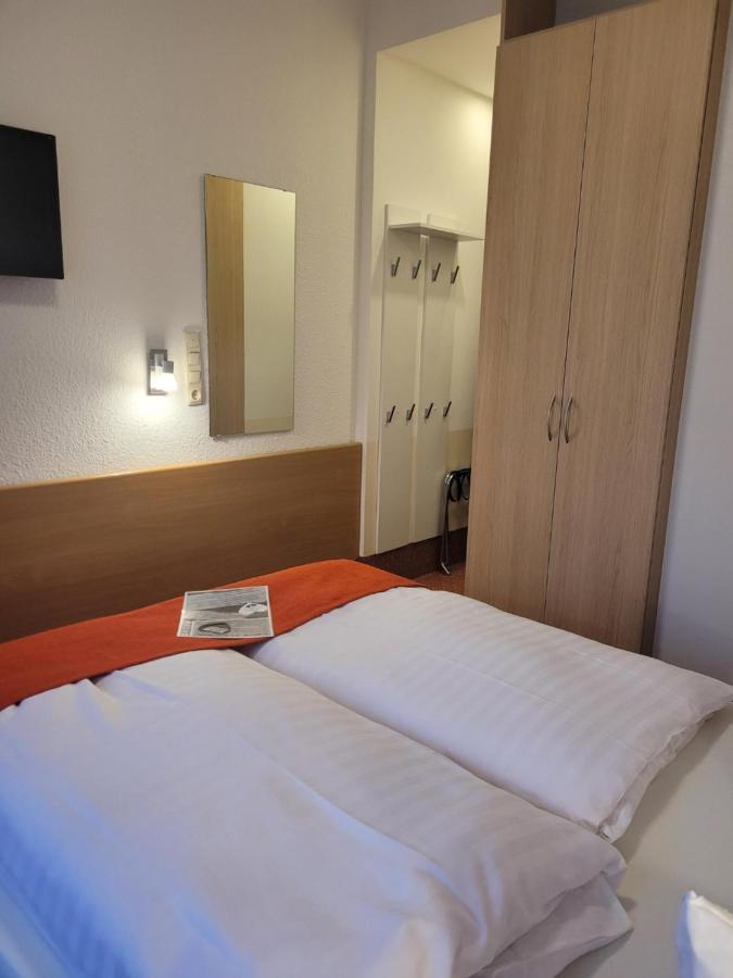 ואלוף Hotel Restaurant Ruppert מראה חיצוני תמונה