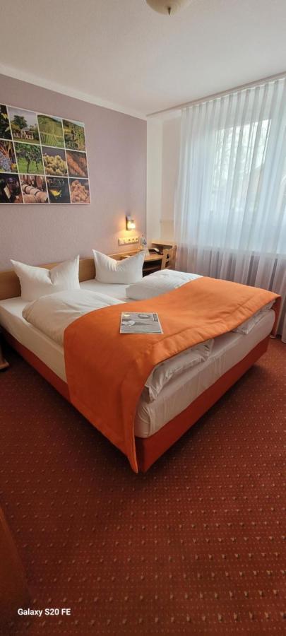 ואלוף Hotel Restaurant Ruppert מראה חיצוני תמונה